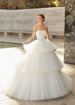 Chic Strapless Satin Pleated Tulle Layered Wedding Dress